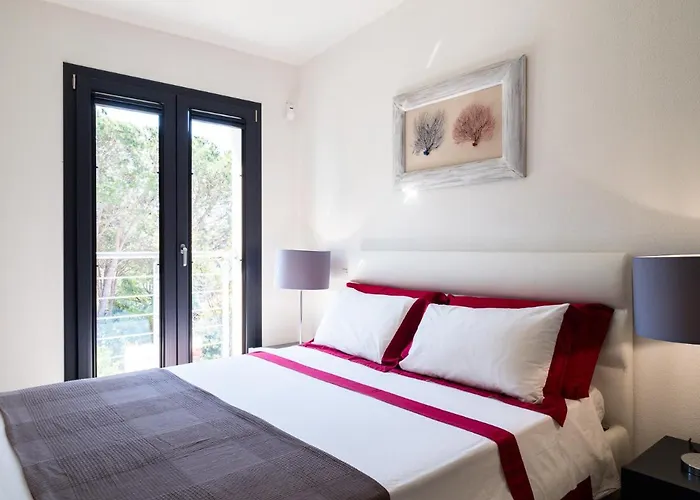 Daire Wlofts 11, 12 & 14 By Klodge